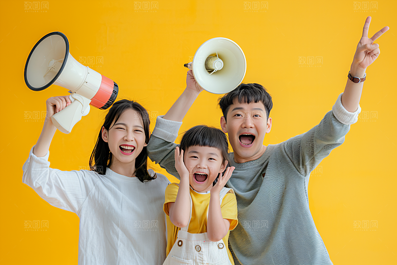 幸福一家人肖像出游摄影图