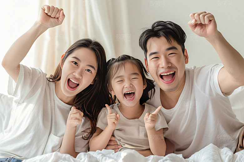 幸福一家人亲子家庭摄影图