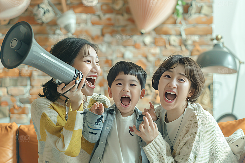 幸福一家人肖像高清摄影图
