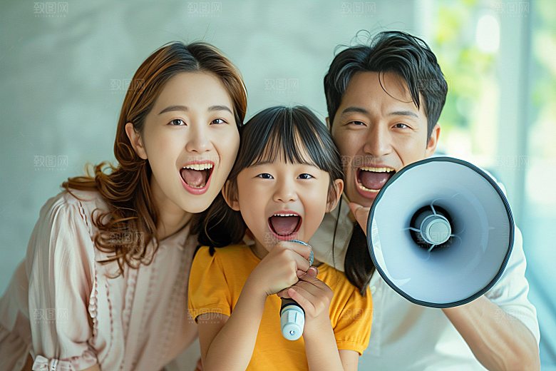 幸福一家人三口之家高清摄影图