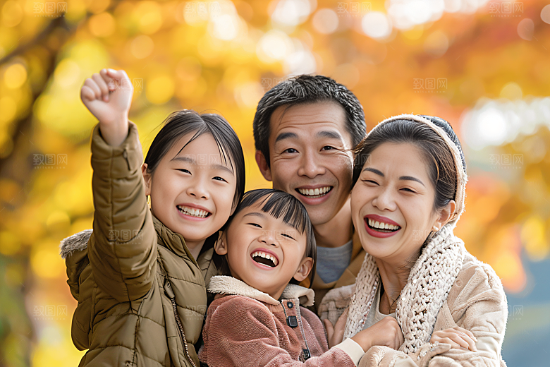 幸福一家人肖像出游摄影图