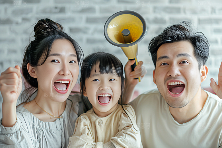 幸福一家人三口之家亲子摄影图