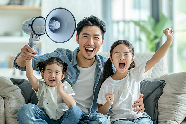 幸福一家人三口之家出游摄影图