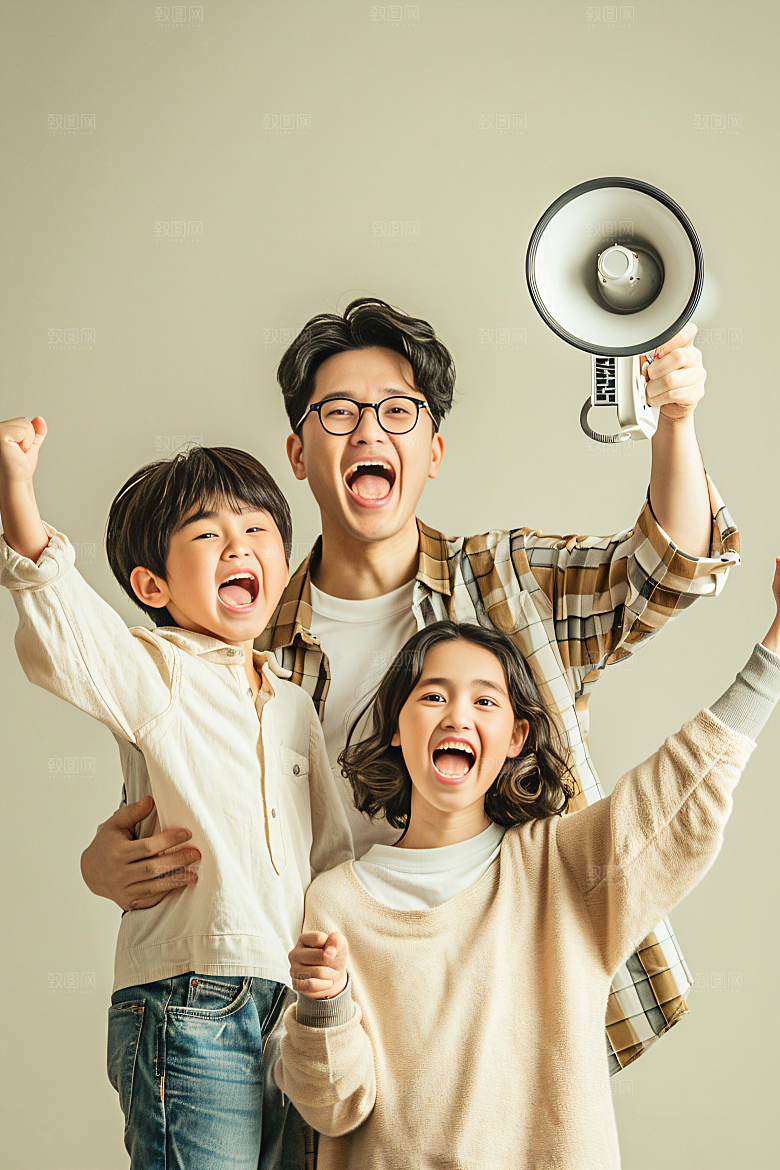 幸福一家人欢乐肖像摄影图