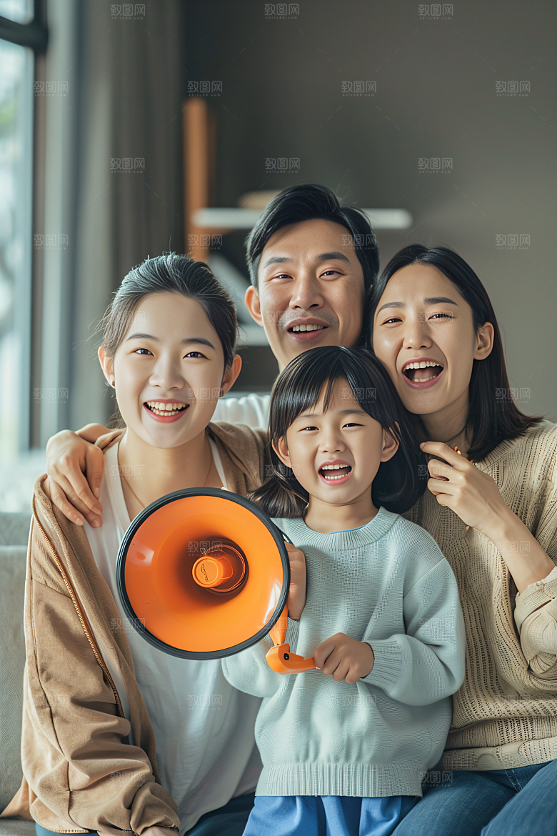 幸福一家人开心出行摄影图
