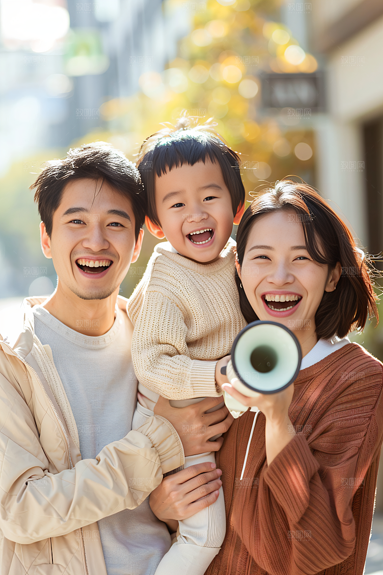 幸福一家人相聚家庭摄影图