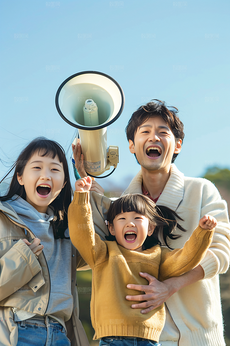 幸福一家人亲子相聚摄影图