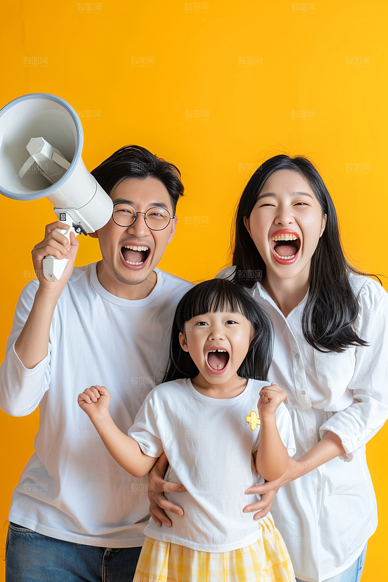 幸福一家人出行人物摄影图