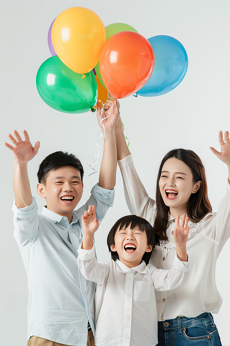 幸福一家人高清出行摄影图