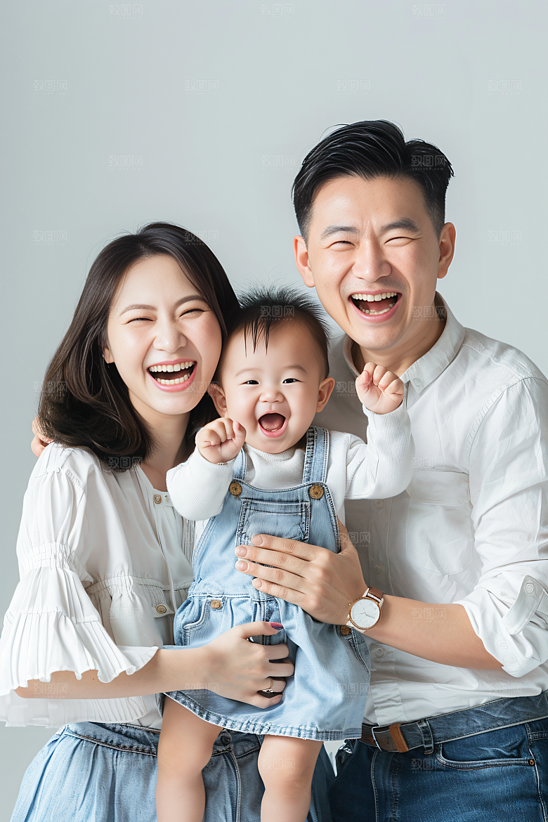 幸福一家人出游开心摄影图