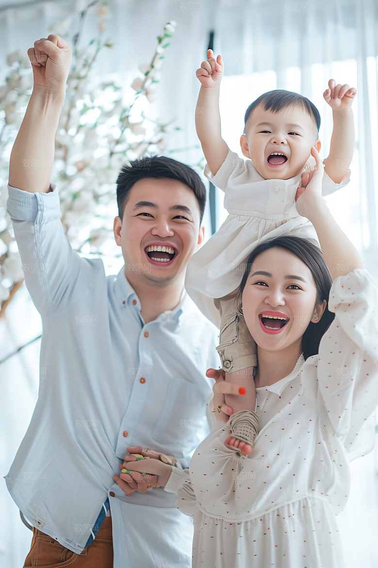 幸福一家人肖像欢乐摄影图