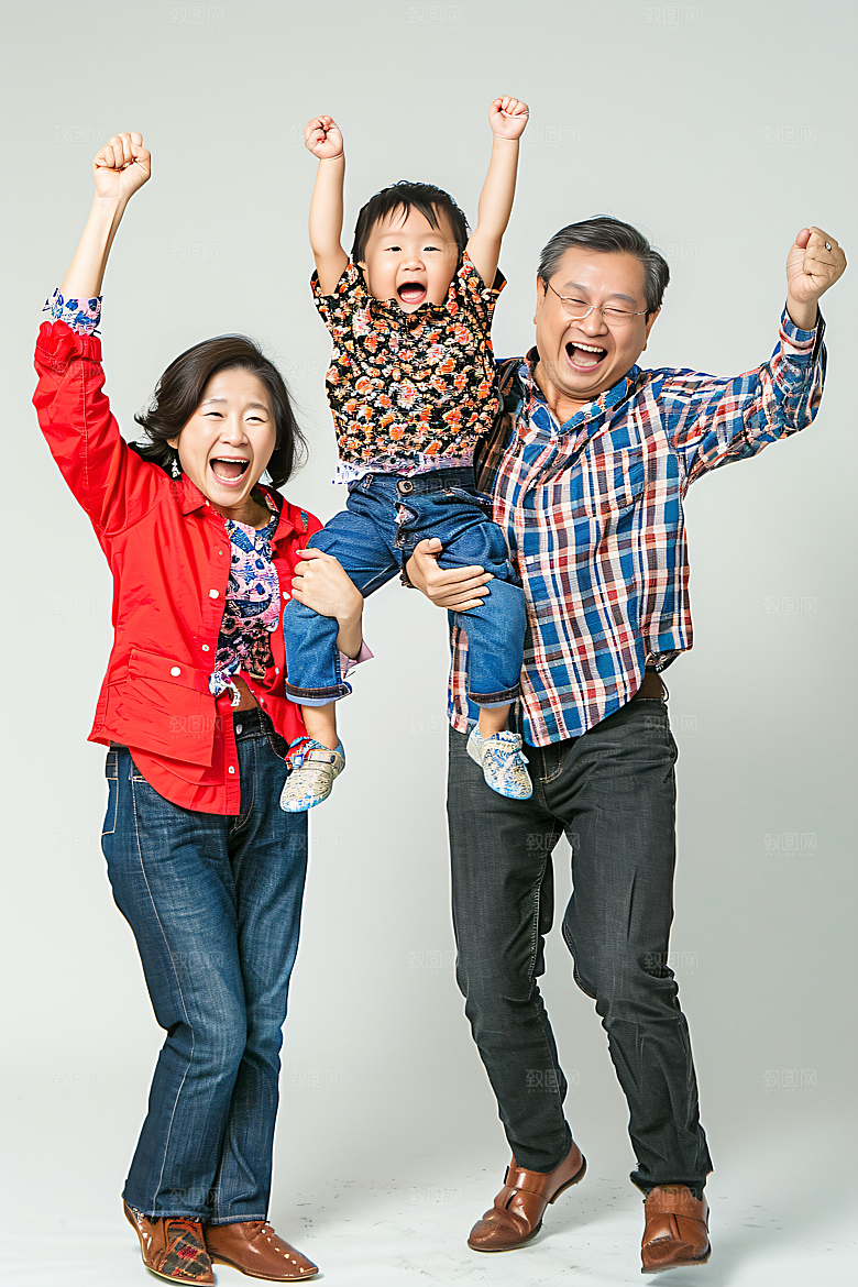 幸福一家人高清出行摄影图