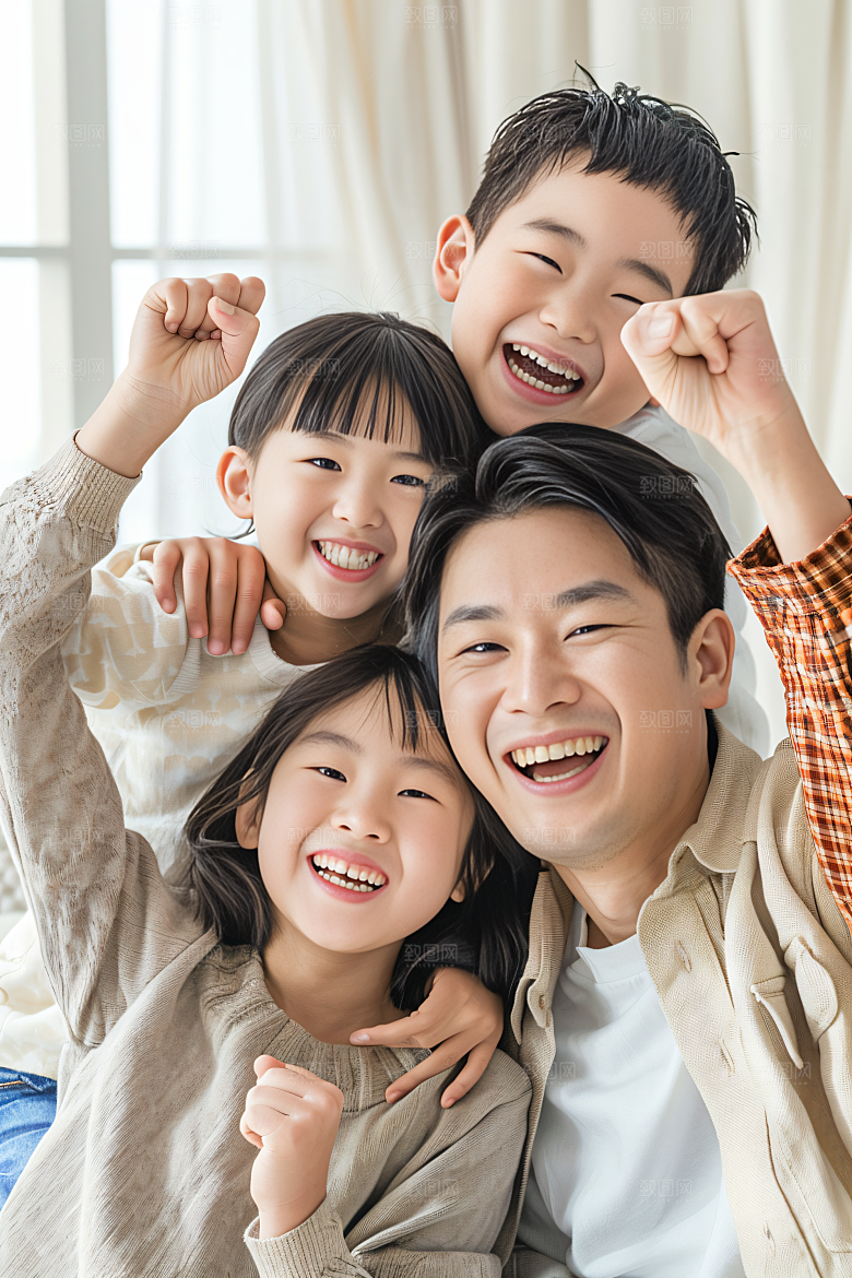 幸福一家人高清肖像摄影图