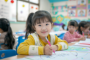 幼儿园里的小朋友儿童高清摄影图