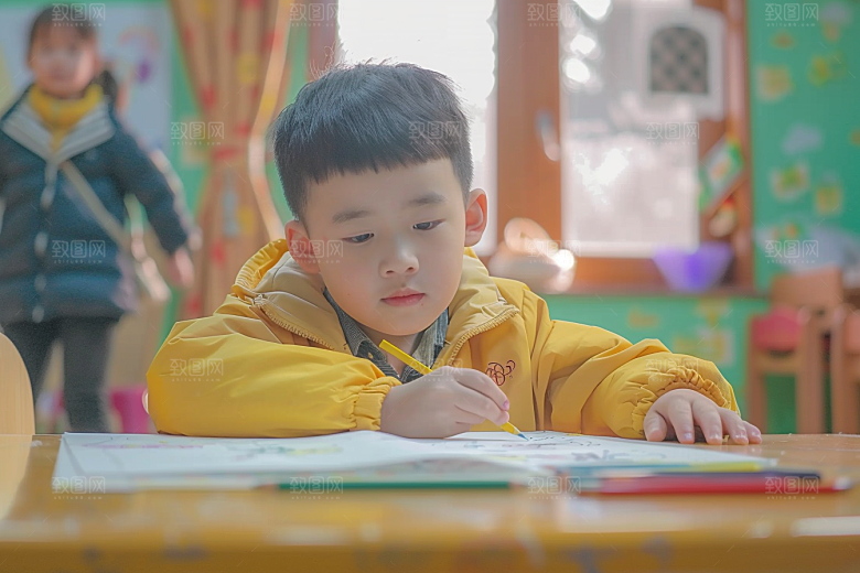 幼儿园里的小朋友儿童上学摄影图