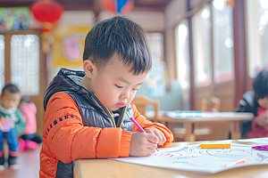 幼儿园里的小朋友学前班可爱摄影图