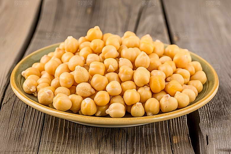 油炸黄金豆膨化食品小吃摄影图