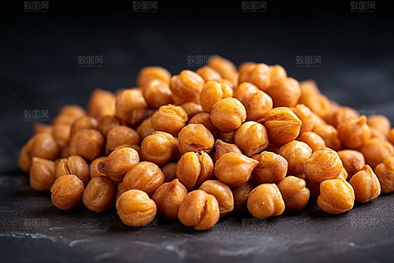 油炸黄金豆美食美味摄影图