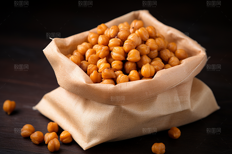 油炸黄金豆小吃美味摄影图
