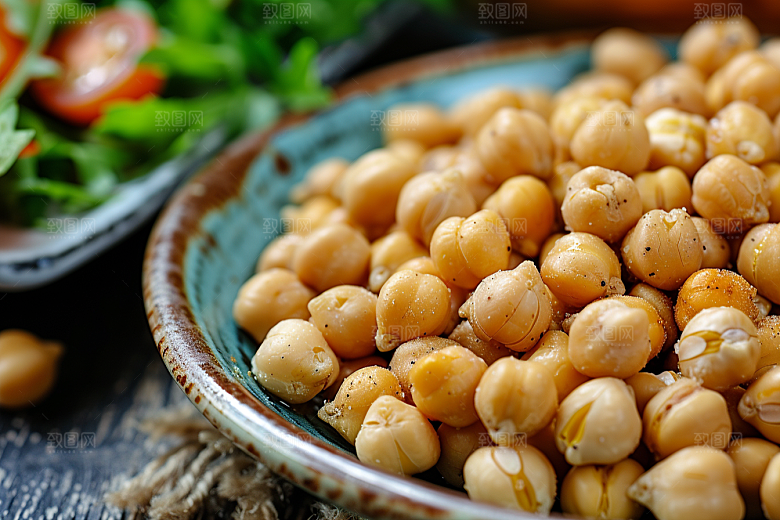 油炸黄金豆美食小吃摄影图