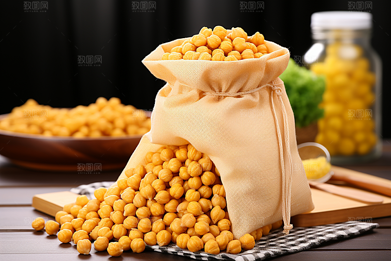 油炸黄金豆地方特色零食摄影图
