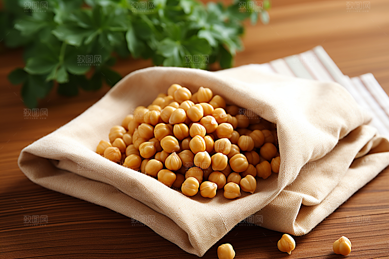 油炸黄金豆膨化食品美食摄影图