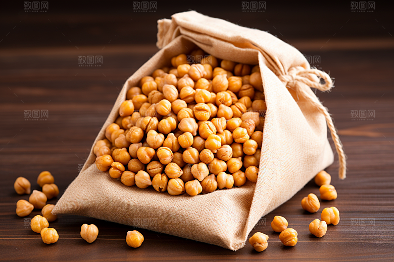 油炸黄金豆美食美味摄影图