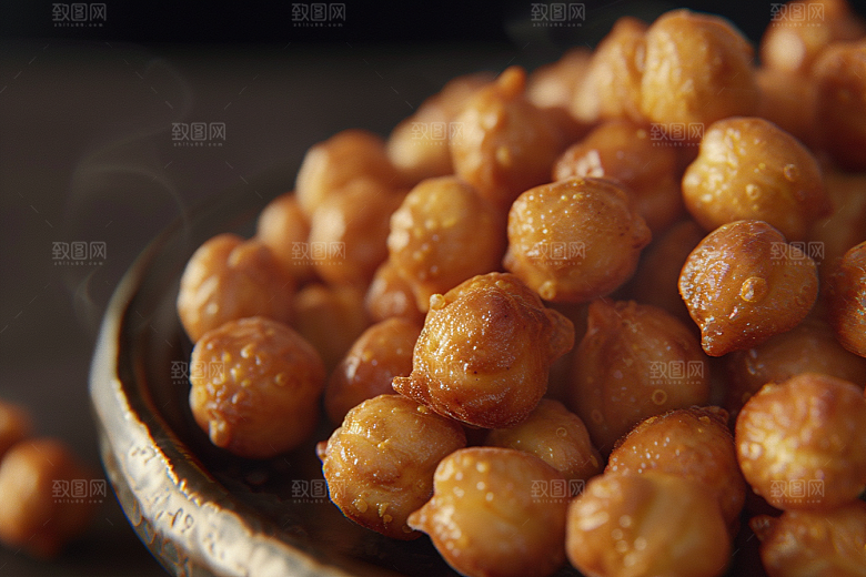 油炸黄金豆膨化食品美食摄影图