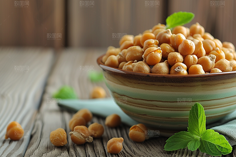 油炸黄金豆零食美食摄影图