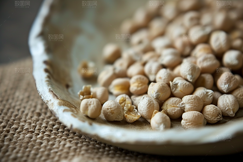 油炸黄金豆地方特色零食摄影图