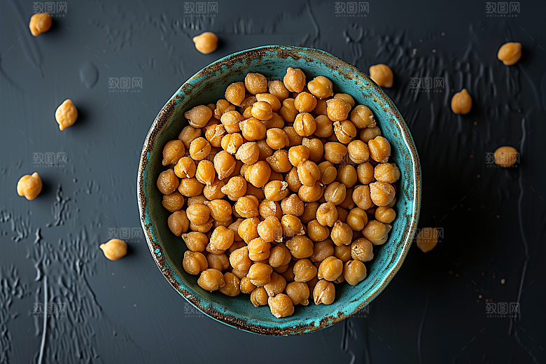 油炸黄金豆零食美味摄影图