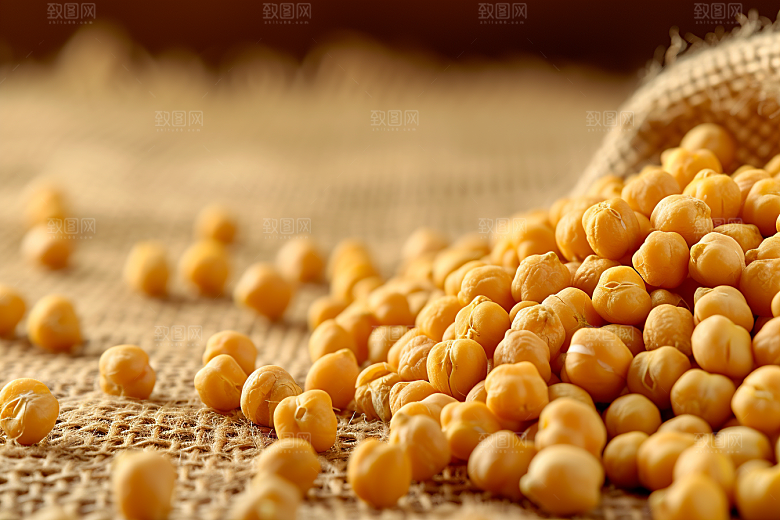 油炸黄金豆小吃零食摄影图