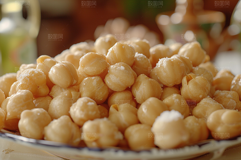 油炸黄金豆美食小吃摄影图