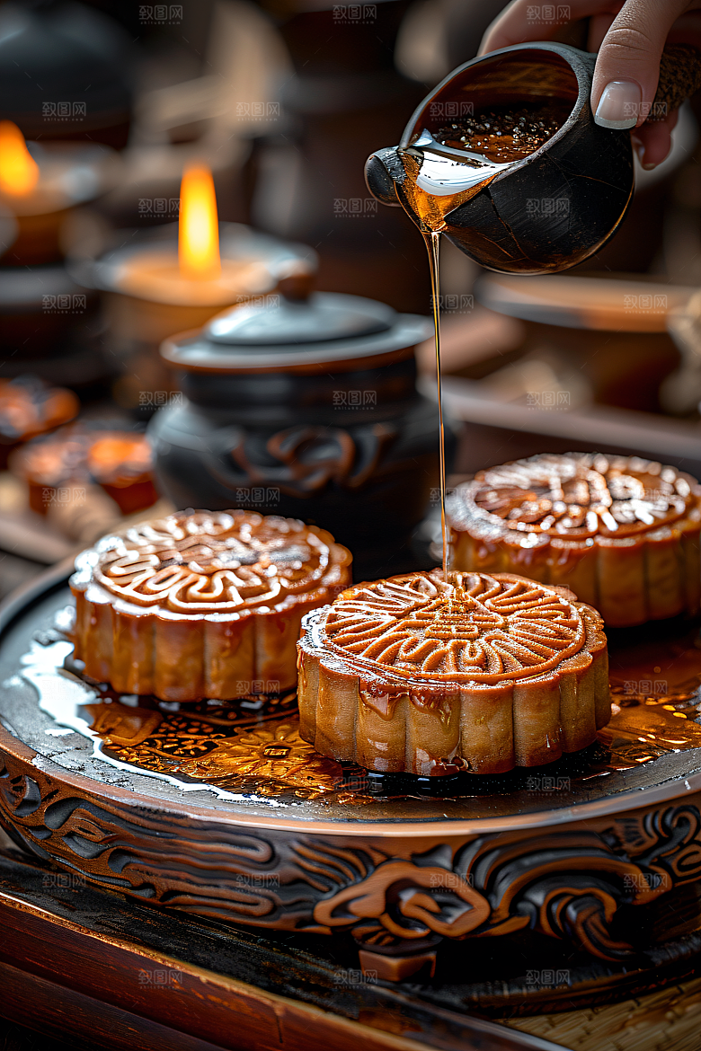 中秋月饼美味广式月饼摄影图