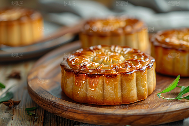 中秋月饼莲蓉月饼传统美食摄影图