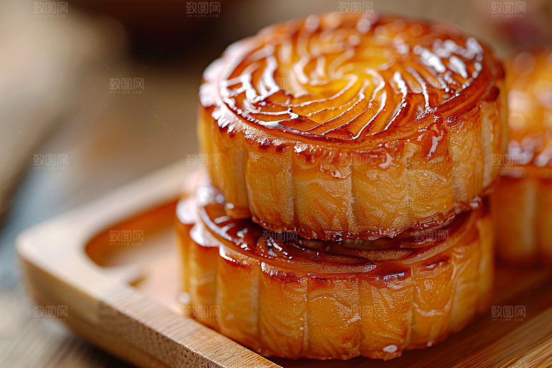 中秋月饼甜点中秋节摄影图