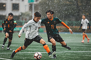 踢足球的人运动青年摄影图